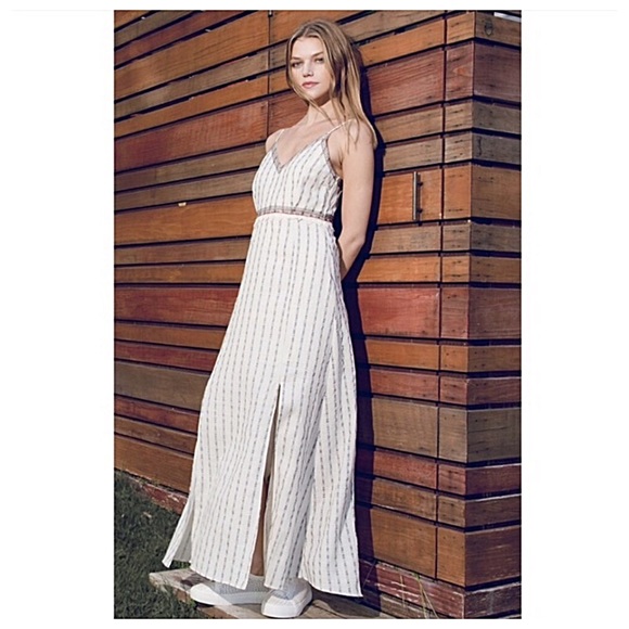 Cream Embroidery Detail Trendy Panel Maxi - Picture 2 of 7